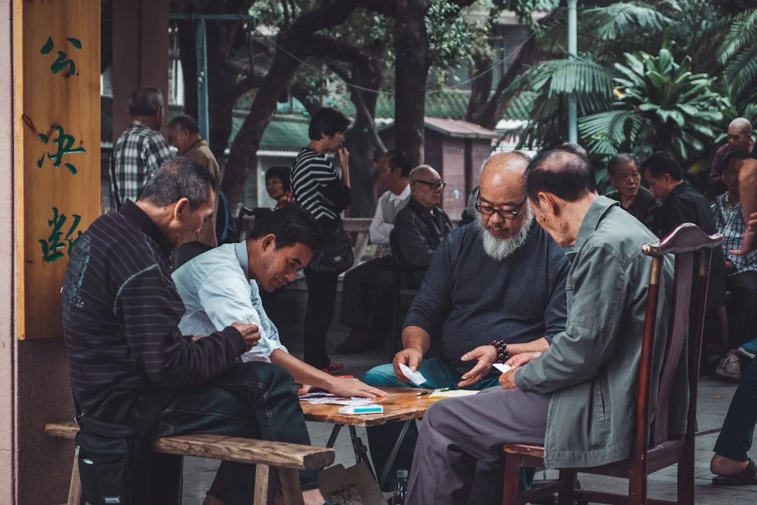 手机屏幕更换技术演进与维修服务质量管控要点